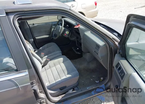 1990 Plymouth Acclaim z USA, uszkodzony, nr VIN 1P3XA46KXLF799699